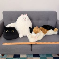 3 Large Cat Plush Toy Animals Like New West Las Vegas See My Listings Summerlin 