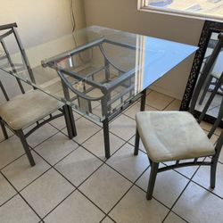 Dining Table / Mesa Para Comer 