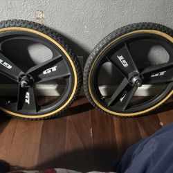 90’s - Gt Fans Mags clean ready for old school Gt bmx bikes 