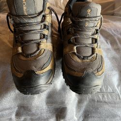 Columbia shoes