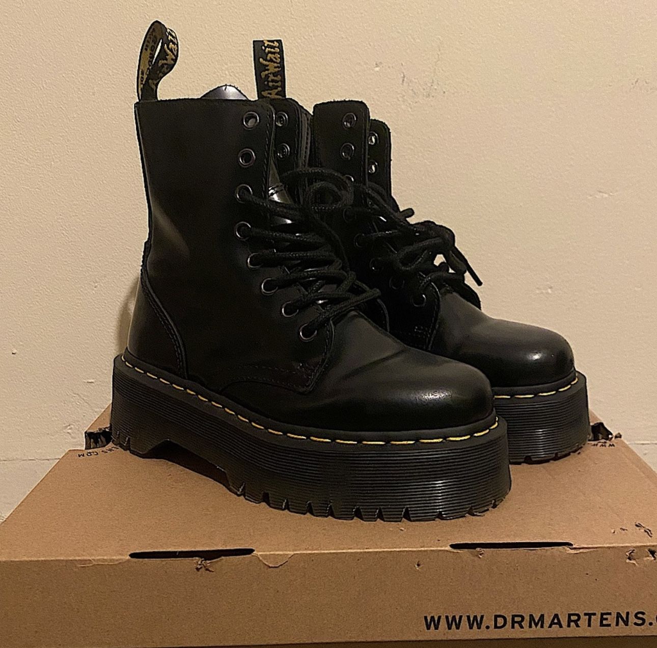 Jadon Polished Smooth Platform Doc Martens