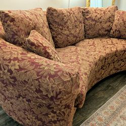 Elegant Sofa / Couch