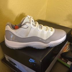 Jordan 11 Retro Low