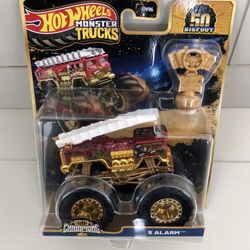 HOT WHEELS MONSTER TRUCKS 50TH BIGFOOT TROPHY CHAMPIONS 5 ALARM 1:64 NEW/GOLD