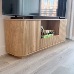 TV Stand - Like new