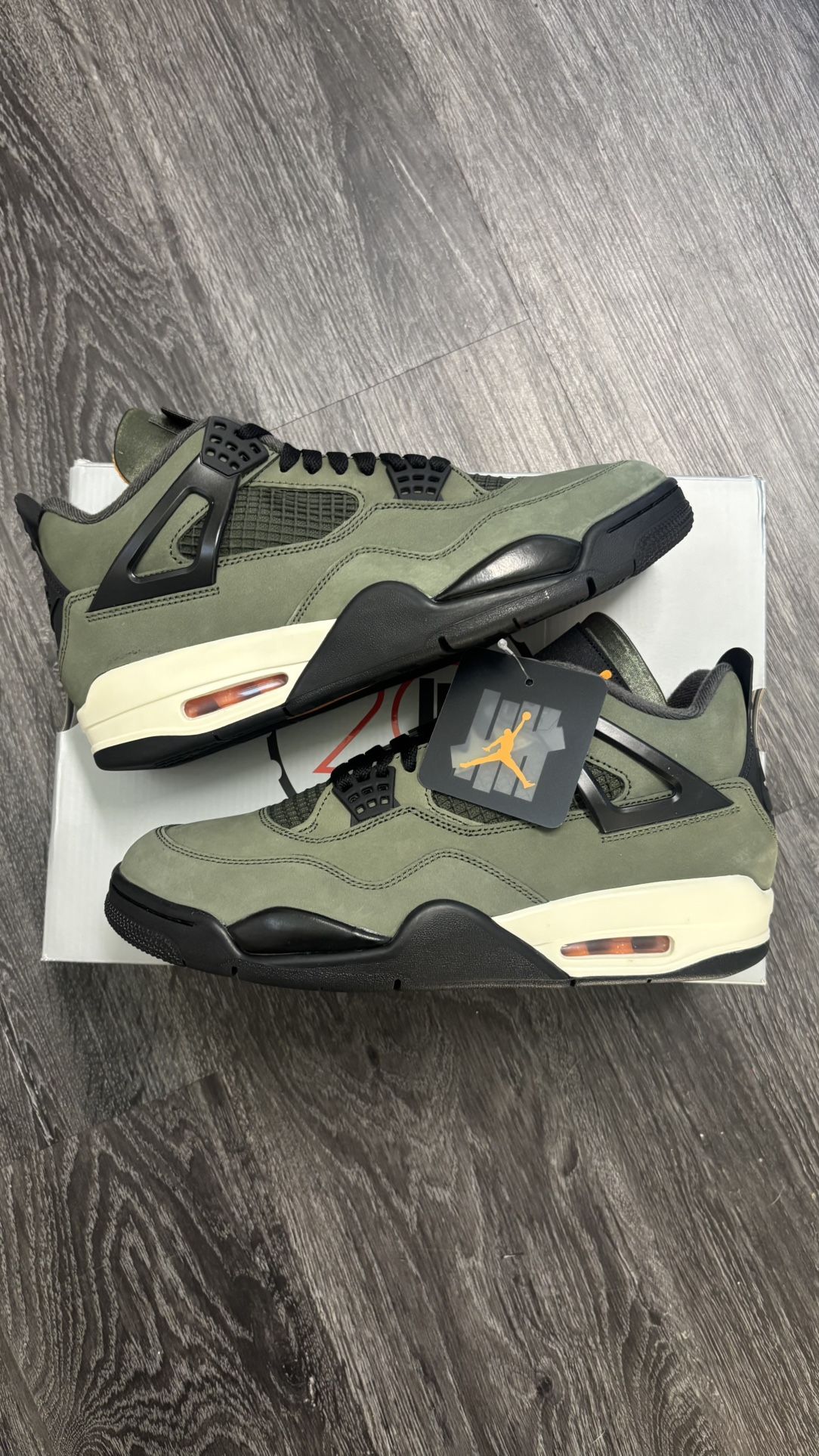 Jordan 4 Retro Undefeated