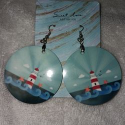 Beautiful NEW lighthouse Earrings 