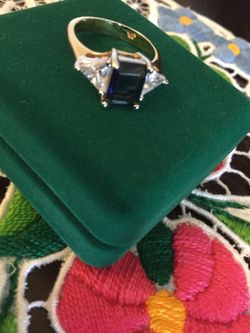 Classy Gold Ring 💍💙 Navy blue gem stone & crystals /Size # 5