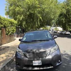 2015 Toyota Sienna Xle