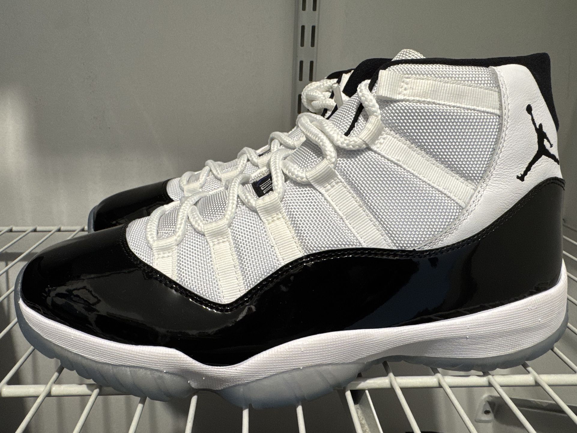 Jordan 11 "Concord"