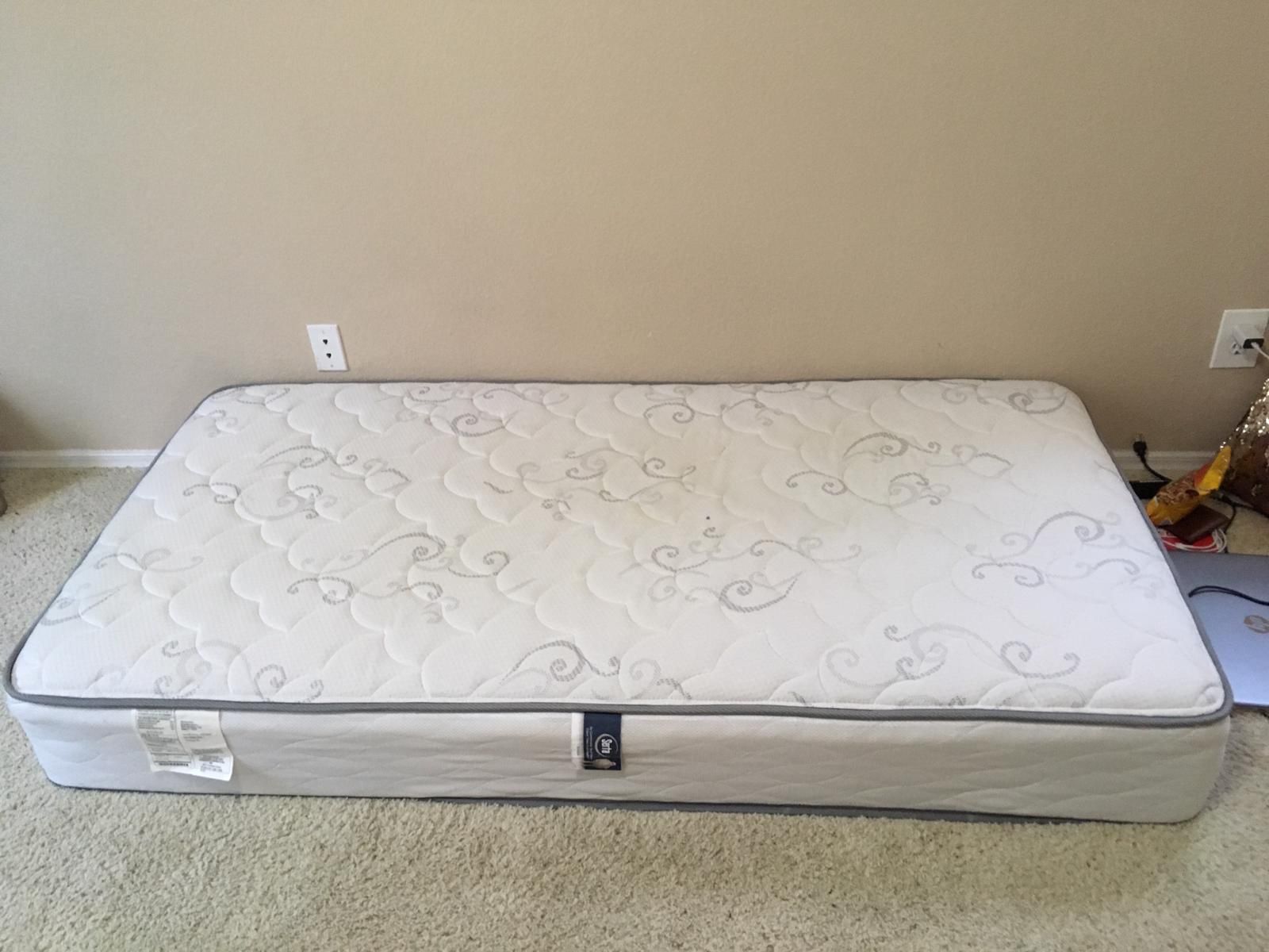 Lightly used Sierra twin mattress - not a pet/dog house