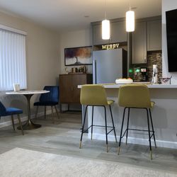 Bar Stools 