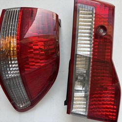 02 Honda Accord passenger side taillight