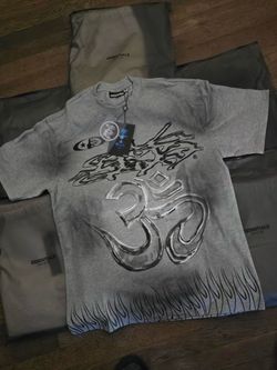 Hell star shirt size small*