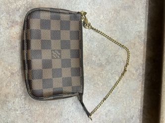Louis Vuitton Pochette 