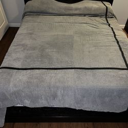 5 Piece Queen Size Bed Set 