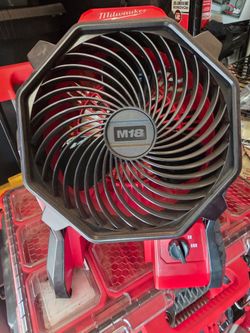 Milwaukee M18 jobsite fan