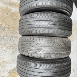 Set Of Four 235/60/18 Michelin Latitude Tour With 70-90% Left Good Deal All Four 