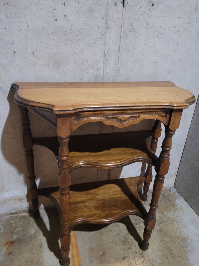 Antique Side Table / Foyer Table