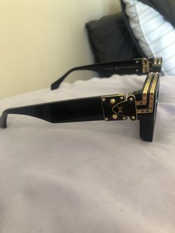 Louis Vuitton Mascot Sunglasses for Sale in Los Angeles, CA - OfferUp