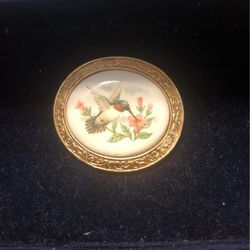 Vintage Avon Brooch/pendant