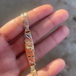 14k Gold Virgin Marry Bracelet 