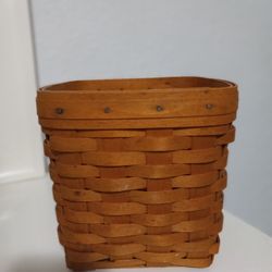 Longerberger Collectors Basket.. Signed & Dated 1989. 