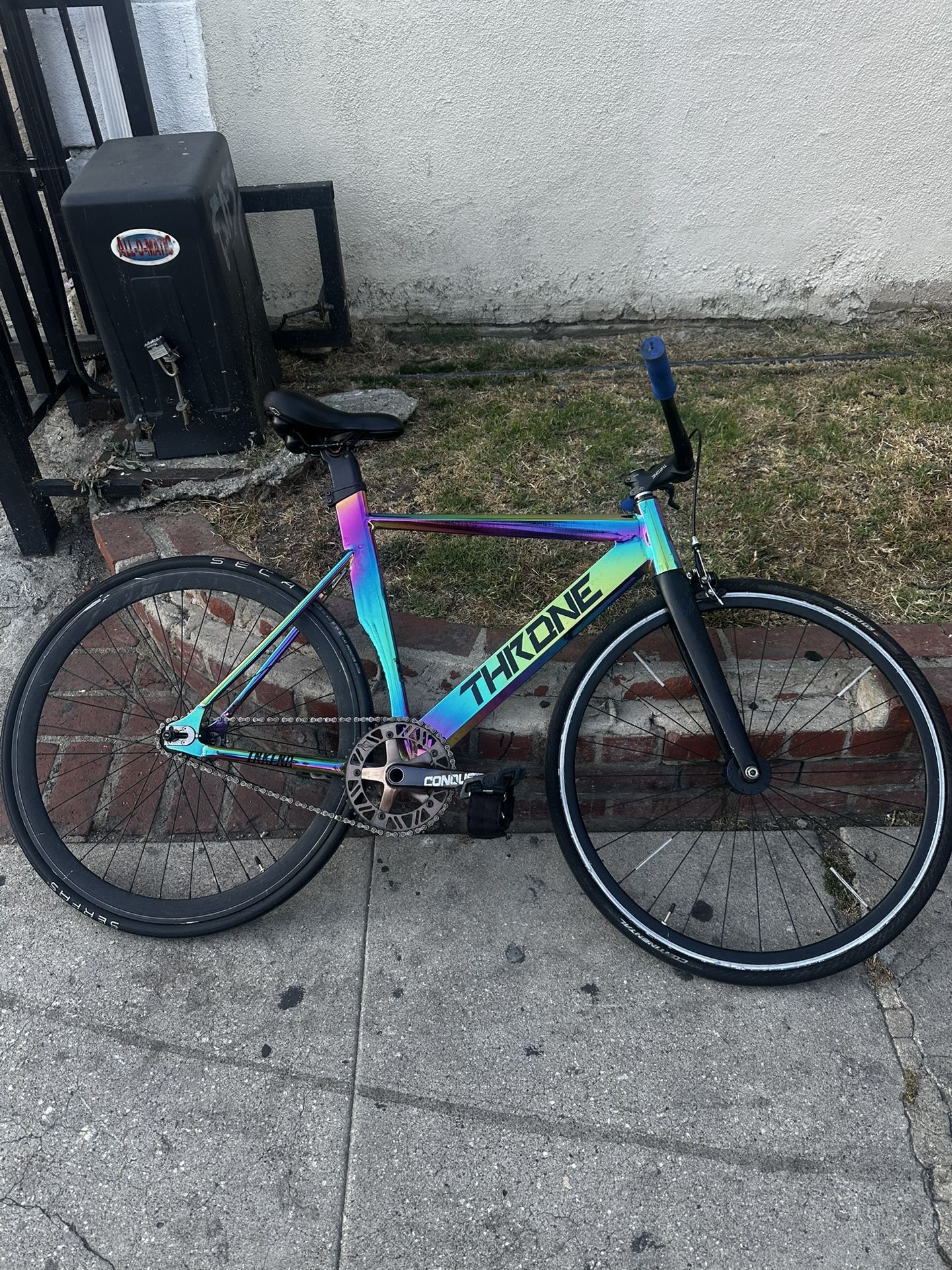 Throne chrome fixie bike