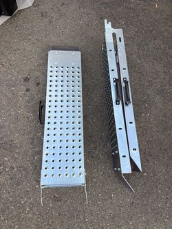 Pair 70” 880lbs Heavy Duty Folding Ramps aluminum Ramp Motorcycle ATV Lawn Mower