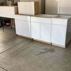 Cabinets 