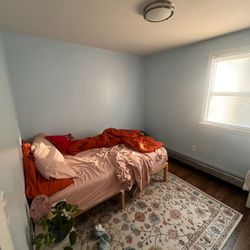 Full Bed Frame & Mattresss