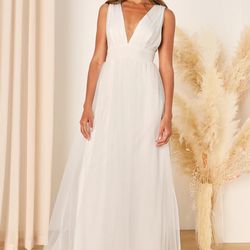 Brand New White Tulle Sleeveless Maxi Wedding Dress