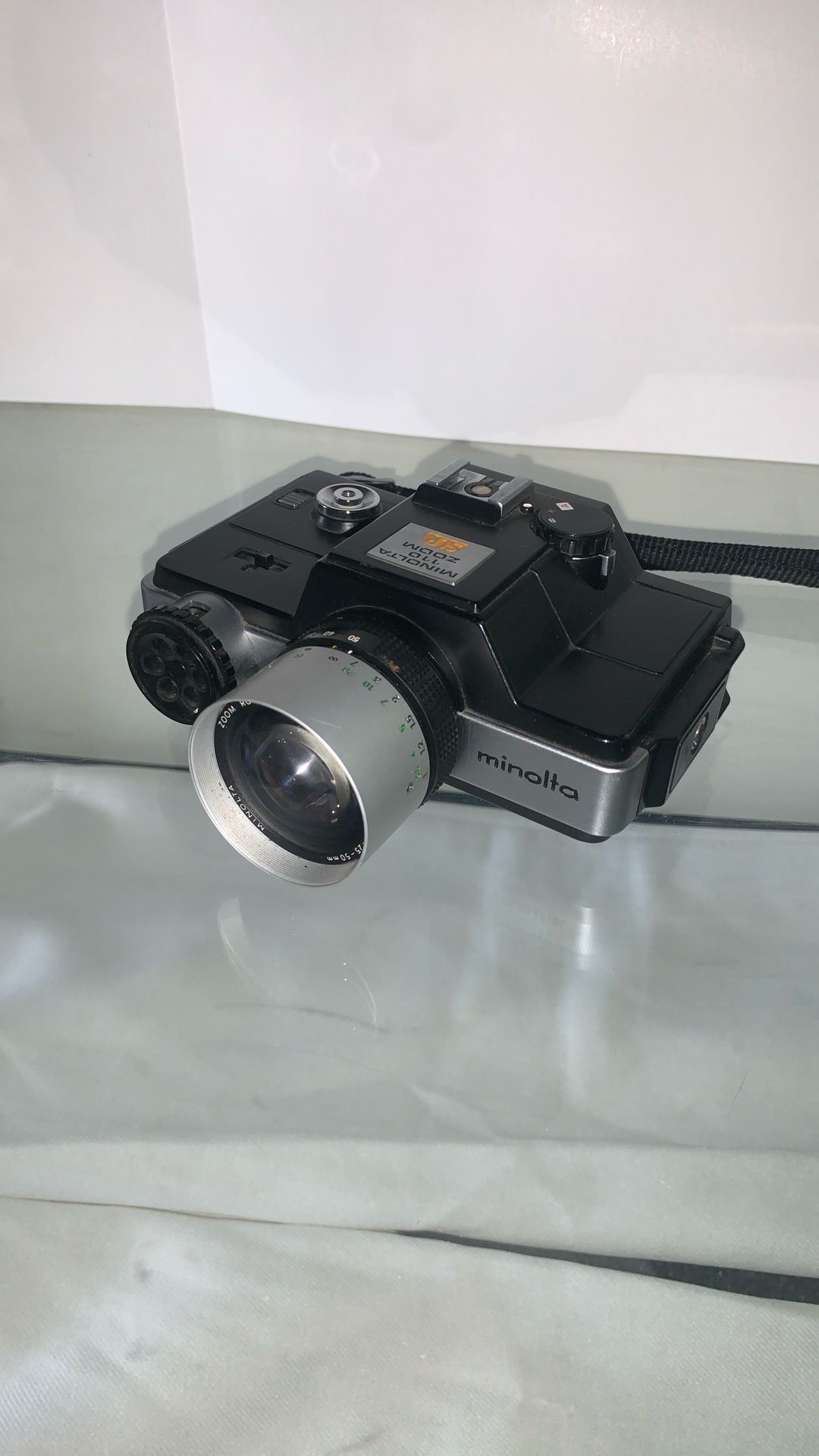 Minolta 110 Zoom SLR Film Camera – Made in Japan