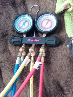 Pro-Set Dual Manifold Gauge Set with Hoses