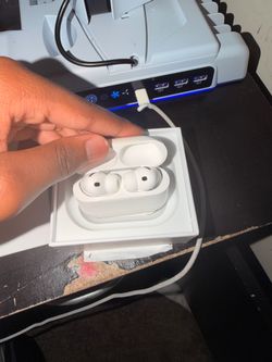AirPod pro 3 s with receipt(open box)