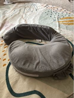 Nursing pillow w back support
