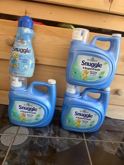 Snuggle Fabric Conditioner and Scent Booster Bundle