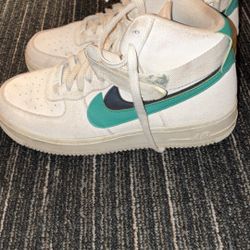 AF1- Air Force 1 Shoes Nike Size 9