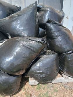 35 gallons w cedar shavings Black Plastic Bags Bulk Lot