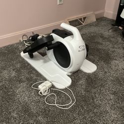 Ellipse- Leg exercise machine