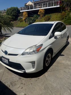 2012 Toyota Prius 3