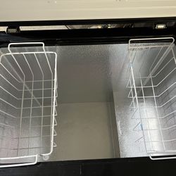 Arctic 7 CU Chest Freezer - Excellent Condition