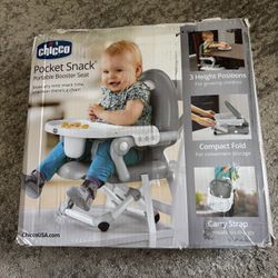 Chicco Pocket Snack Portable Booster Seat for Babies and Toddlers
