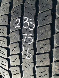 235 75 16 one Goodyear Wrangler tire