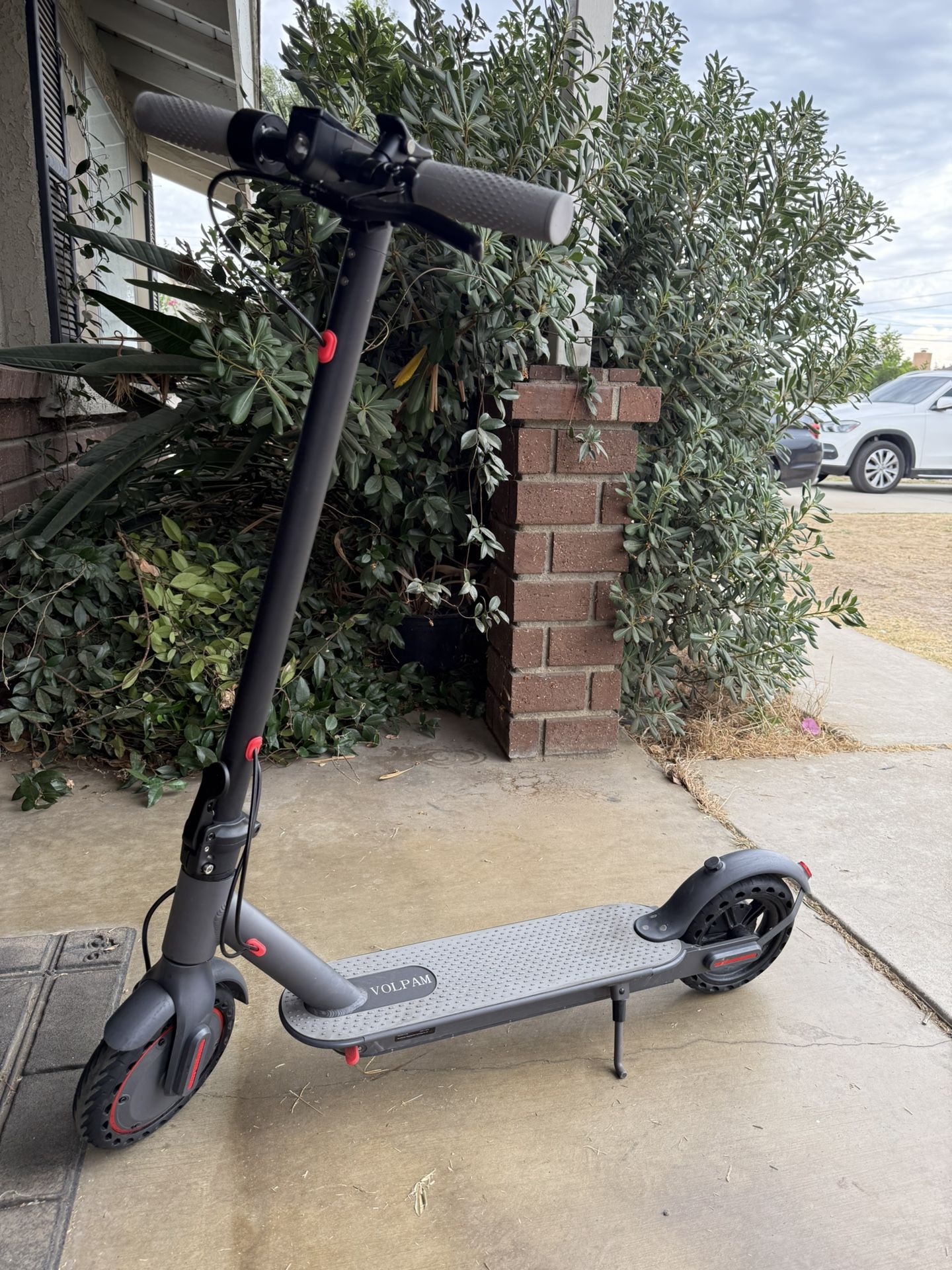 Electric scooter