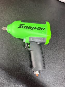 Snap on 1/2 impact MG725