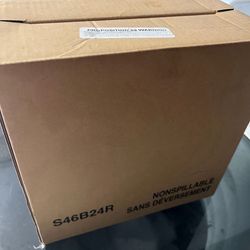 Toyota Prius 12 Volt battery