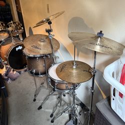 PDP Maple Drumset with Cymbals and Hardware 