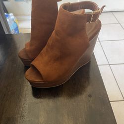 Women’s Wedge Shoes  