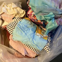 Big Bag Of Girls Clothes 